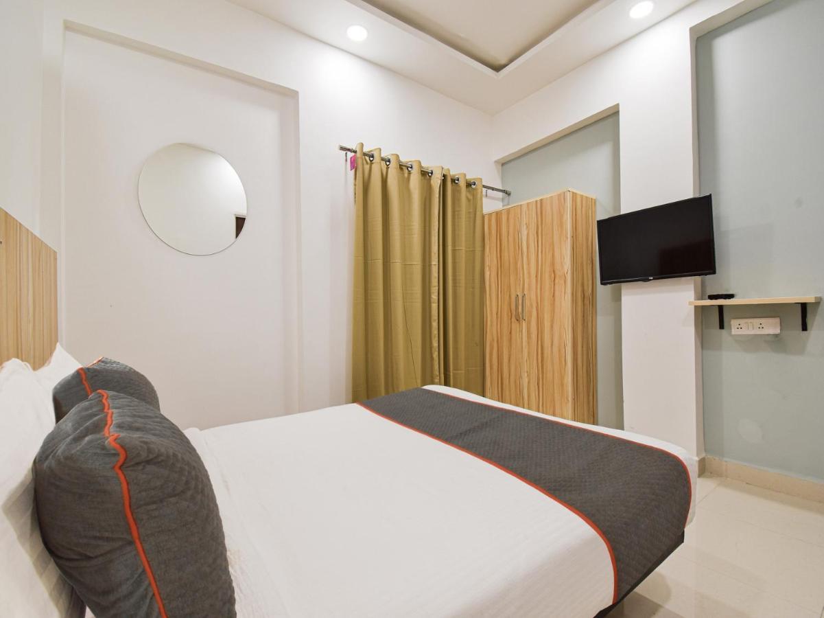Oyo Townhouse 498 Hotel Western Наґпур Екстер'єр фото
