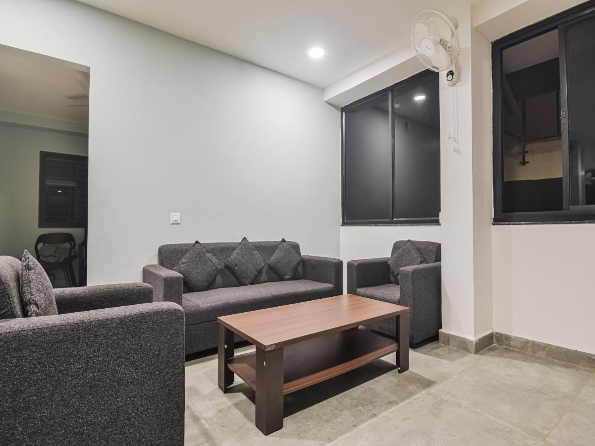 Oyo Townhouse 498 Hotel Western Наґпур Екстер'єр фото